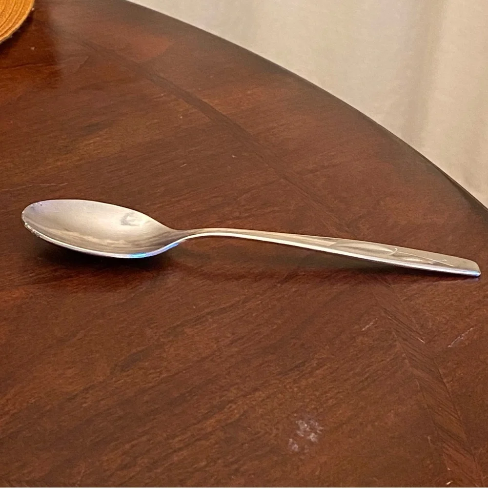 Rogers Cutlery Whispering Leaves Pattern Stainless Steel Tablespoon MCM